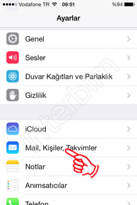 Ayarlar menüsünden Mail, Kişiler, Takvimler menüsüne dokunuyoruz.